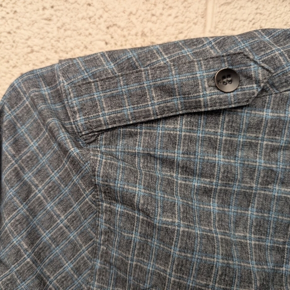 Hurley Dress Shirt Mens Size Small Excellent Condition - Picture 9 of 14